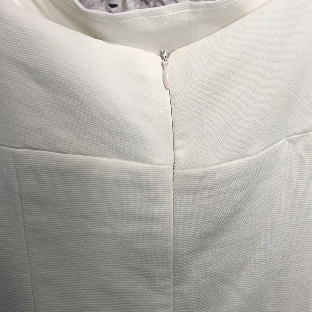 White mini dress - Picture 6 of 9